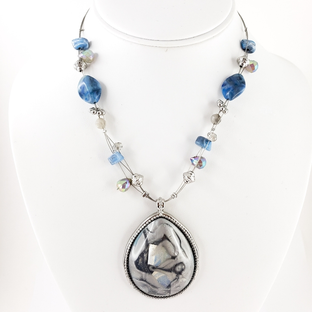 NWT! Chico's Pendant Necklace Blue Silver